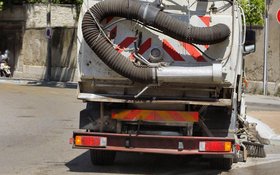 camion débouchage canalisation Saint-Cyr-l'École
